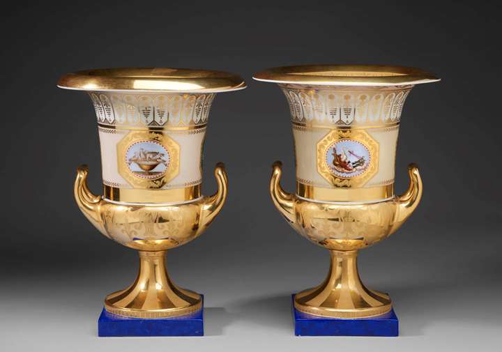 A pair of "Krater" vases with ornithological decoration